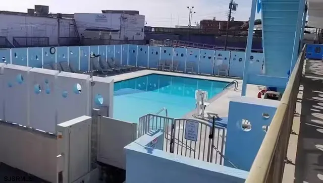 $308,900 | 870 East 7th Street, Unit 215, Ocean City, NJ 08226