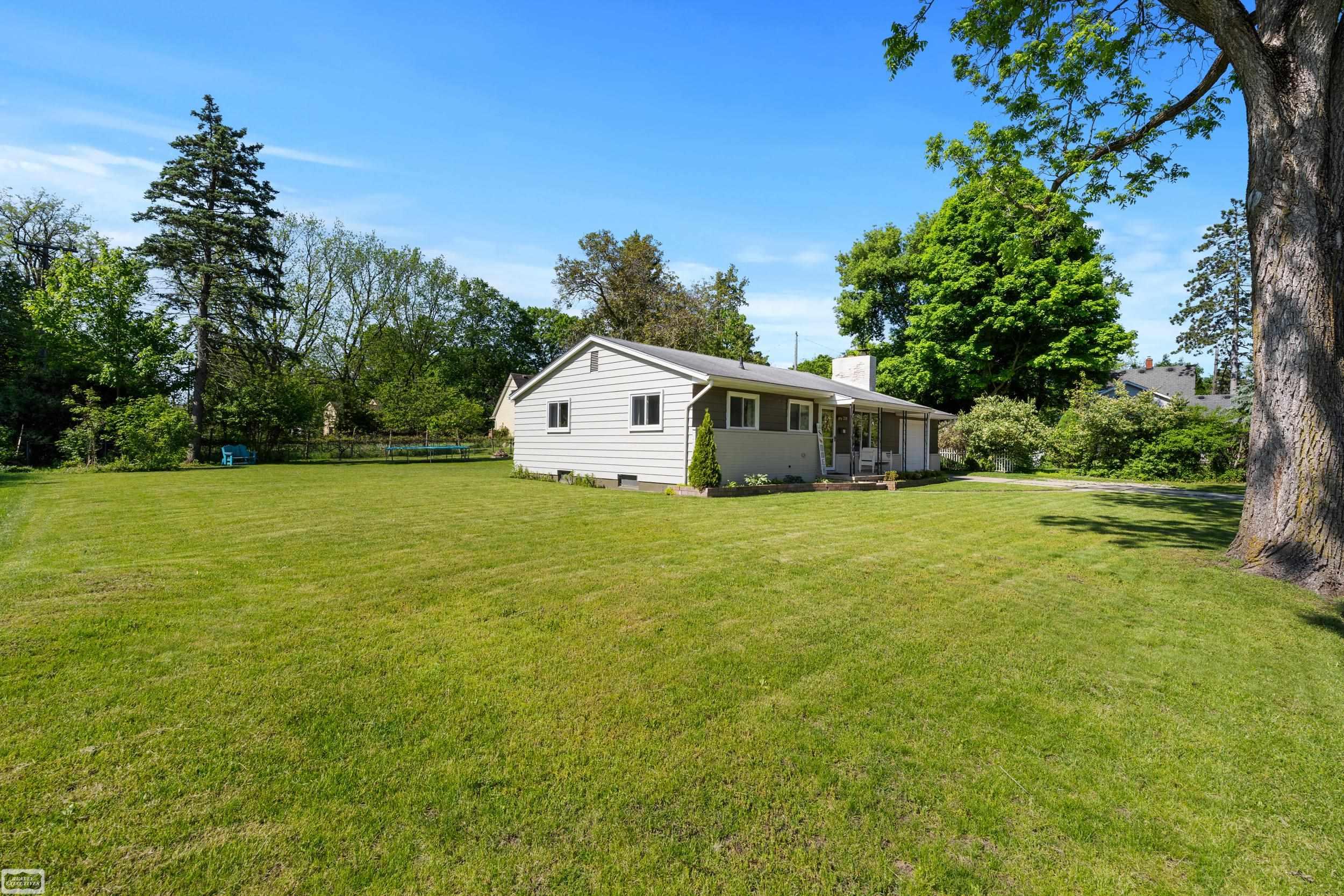218 Ewell Street Romeo, MI 48065 - Photo 3 of 30