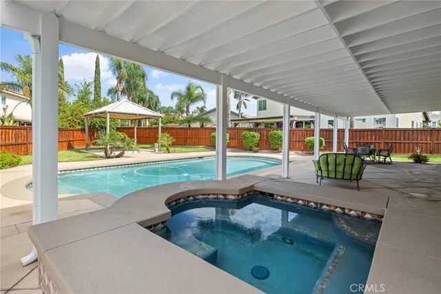 $925,000 | 13512 Aspen Leaf Lane, Eastvale, CA 92880