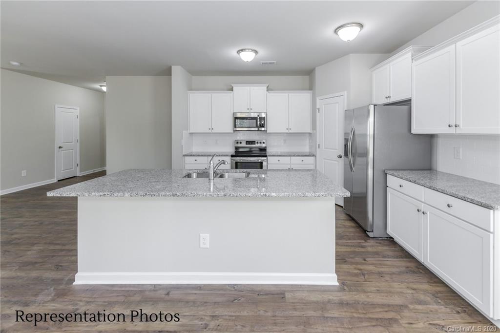 9042 Hood Road, Unit 1 Charlotte, NC 28215 - Photo 8 of 26 Gallery Image 8