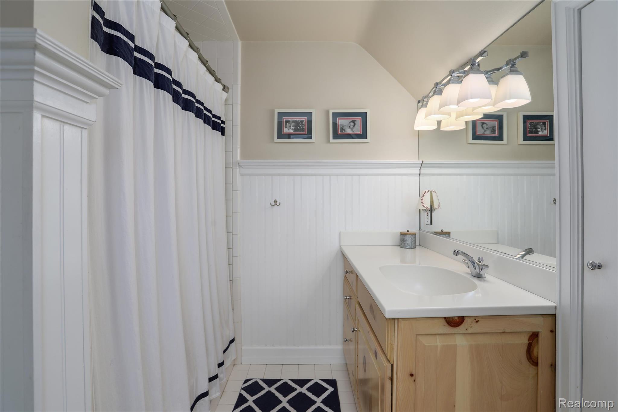 4200 Surrey Cross Road Bloomfield Hills, MI 48301 - Photo 27 of 42 Full bath