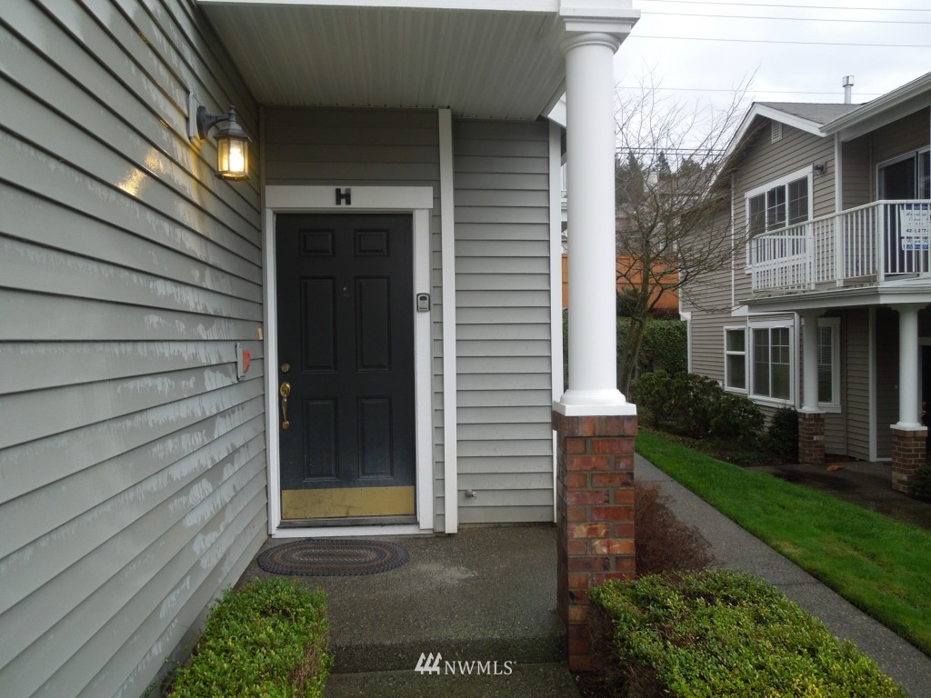5020 Talbot Place South, Unit H Renton, WA 98055 - Photo 13 of 16 Gallery Image 13