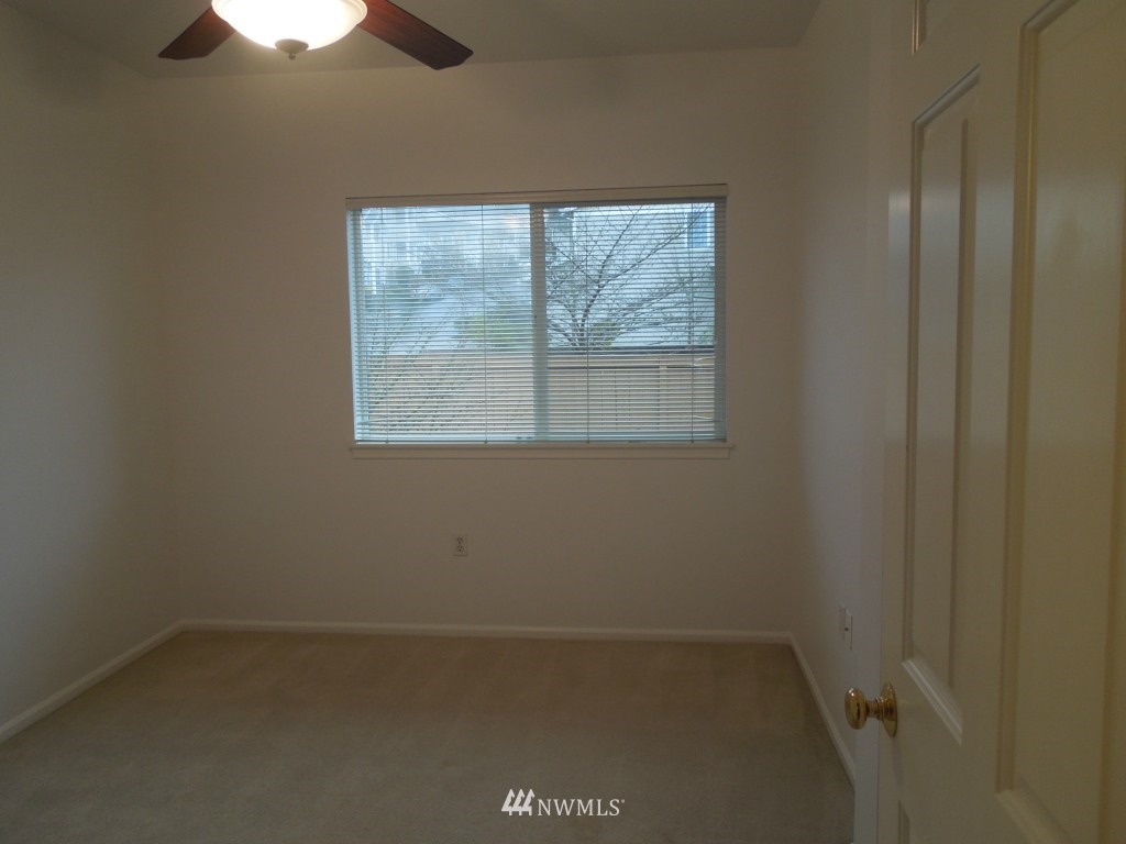 5020 Talbot Place South, Unit H Renton, WA 98055 - Photo 4 of 16 Gallery Image 4