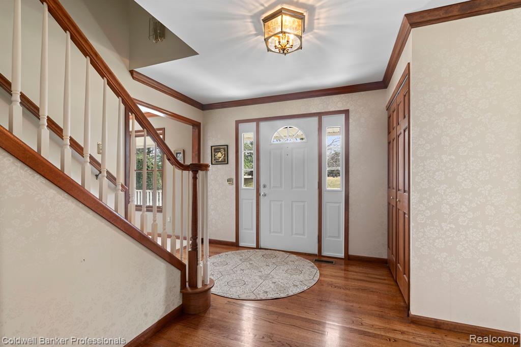 6253 7 Mile Road South Lyon, MI 48178 - Photo 6 of 72 Gallery Image 6