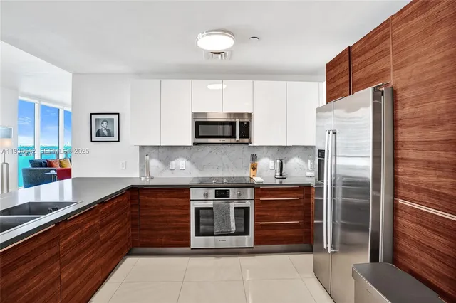 $876,000 | 601 Northeast 27th Street, Unit 1507, Miami, FL 33137