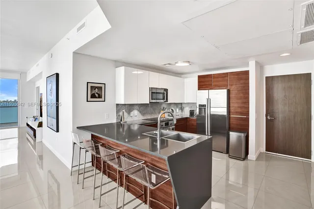 $876,000 | 601 Northeast 27th Street, Unit 1507, Miami, FL 33137