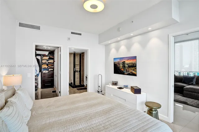 $876,000 | 601 Northeast 27th Street, Unit 1507, Miami, FL 33137