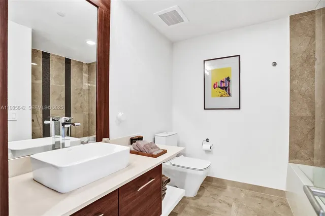 $876,000 | 601 Northeast 27th Street, Unit 1507, Miami, FL 33137