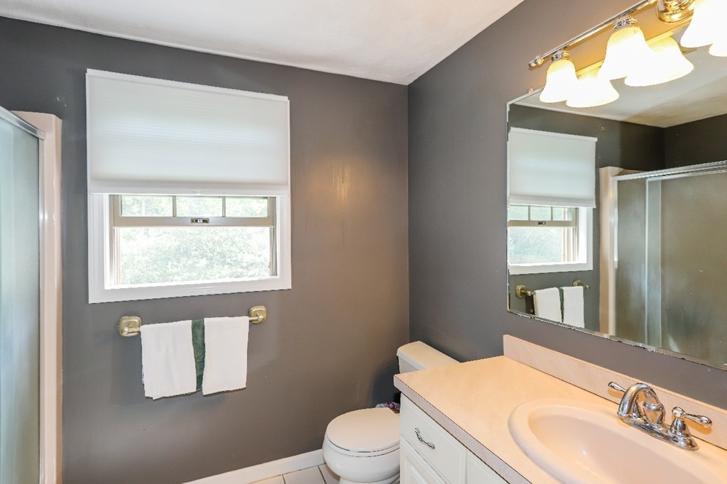 22 Andrews Farm Road Boxford, MA 01921 - Photo 12 of 28 Gallery Image 12