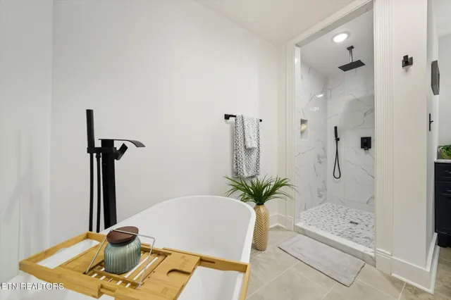 $694,900 | 120 Brookfield Drive, Kingsport, TN 37663