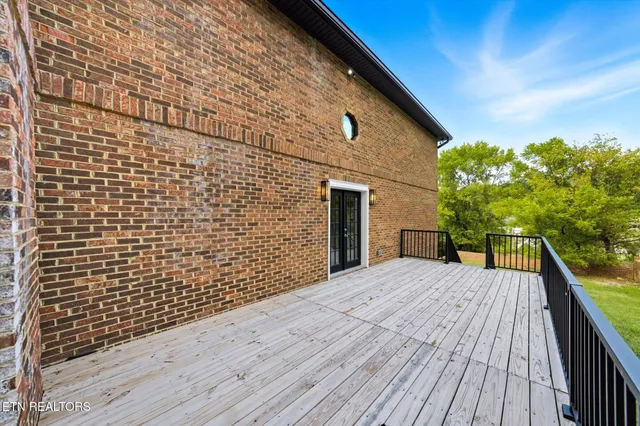 $694,900 | 120 Brookfield Drive, Kingsport, TN 37663