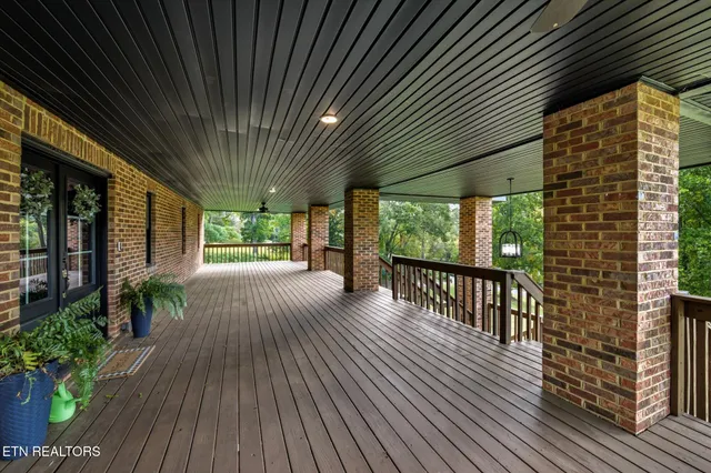 $694,900 | 120 Brookfield Drive, Kingsport, TN 37663