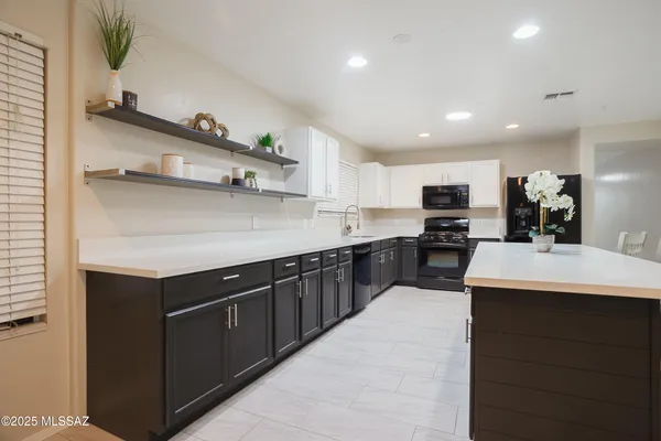 $375,000 | 9267 North Red Diamond Avenue, Tucson, AZ 85742