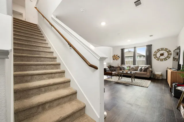 a view of entryway and hall