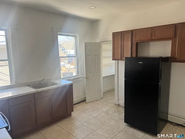$1,600 | 46-48 Pliny Street, Hartford, CT 06120