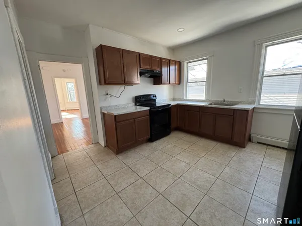 $1,600 | 46-48 Pliny Street, Hartford, CT 06120