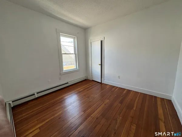 $1,600 | 46-48 Pliny Street, Hartford, CT 06120