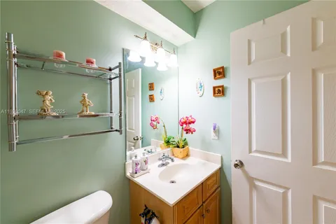 $210,000 | 63 Northwest 17th Place, Unit 6, Miami, FL 33125