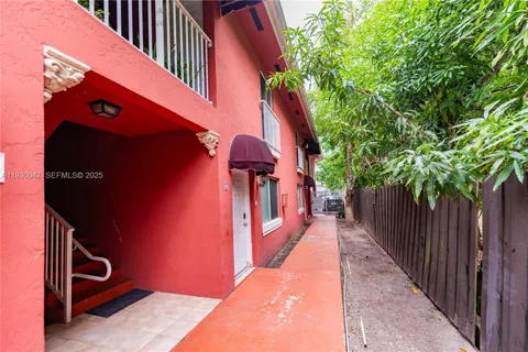 $210,000 | 63 Northwest 17th Place, Unit 6, Miami, FL 33125