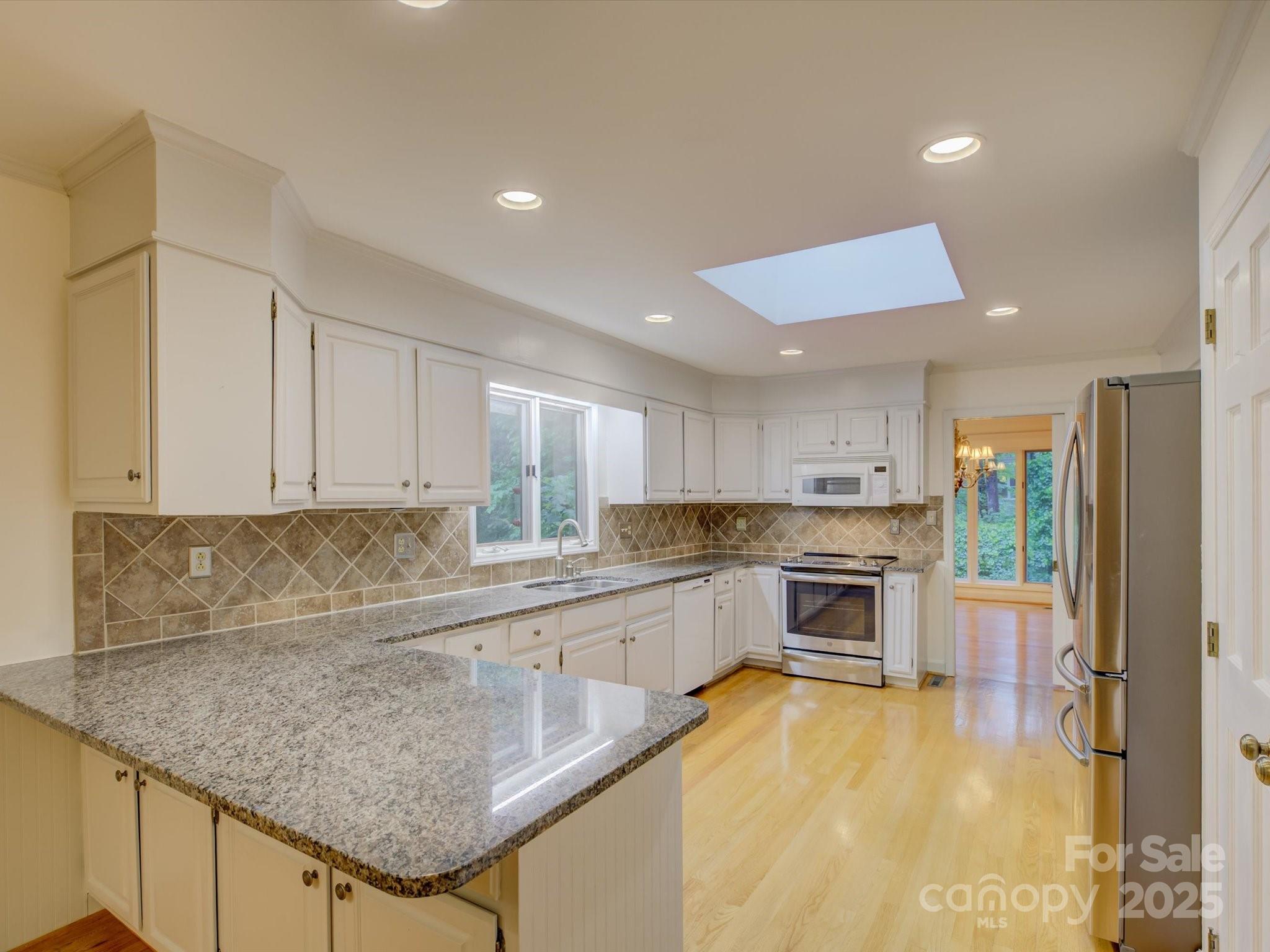 8 Sunrise Point Road Lake Wylie, SC 29710 - Photo 15 of 48