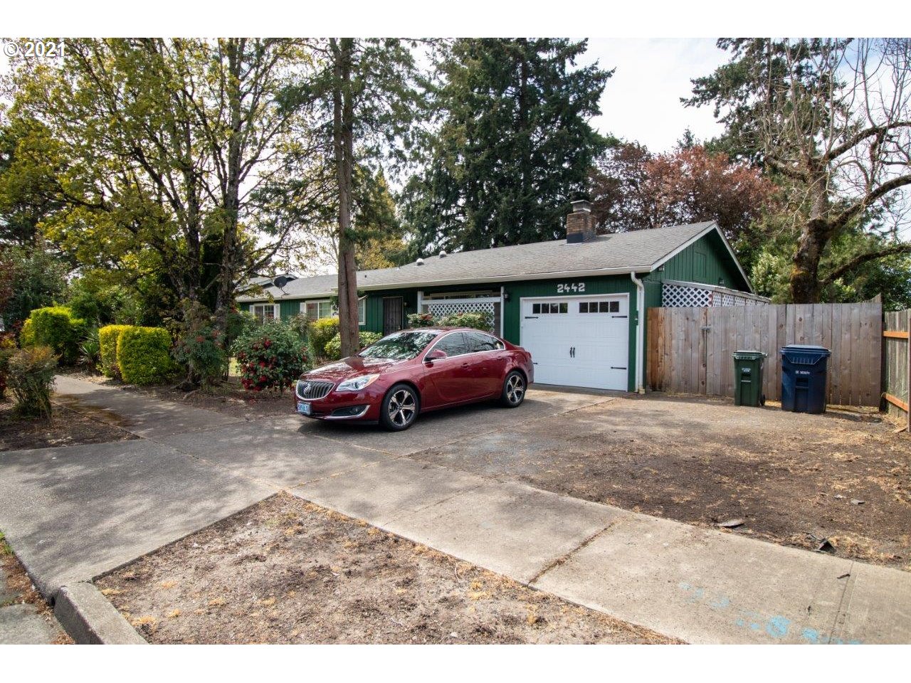 2440 Dornoch Street Springfield, OR 97477 - Photo 1 of 27