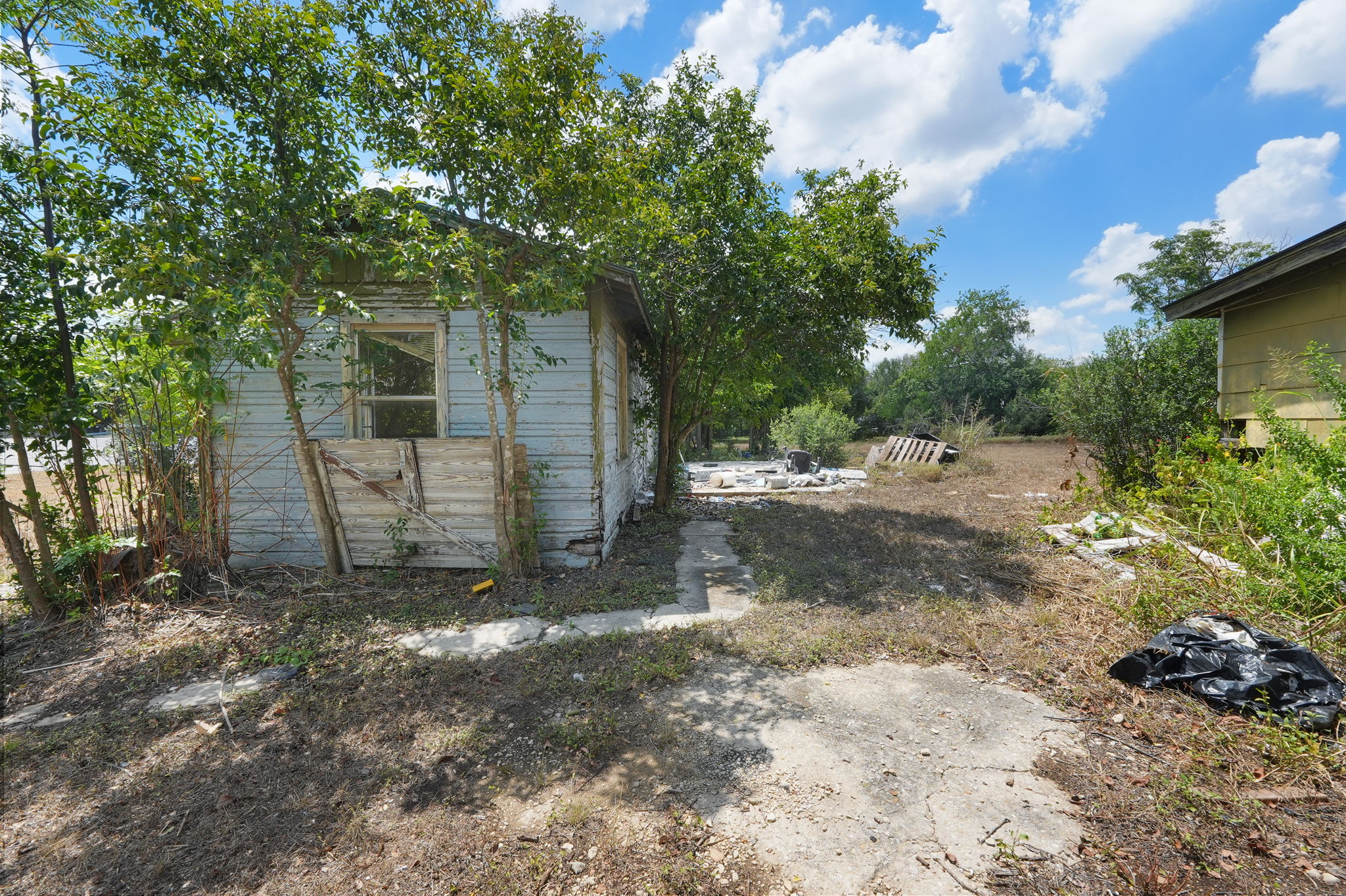 2212 Hunter Road San Marcos, TX 78666 - Photo 11 of 15 Gallery Image 11