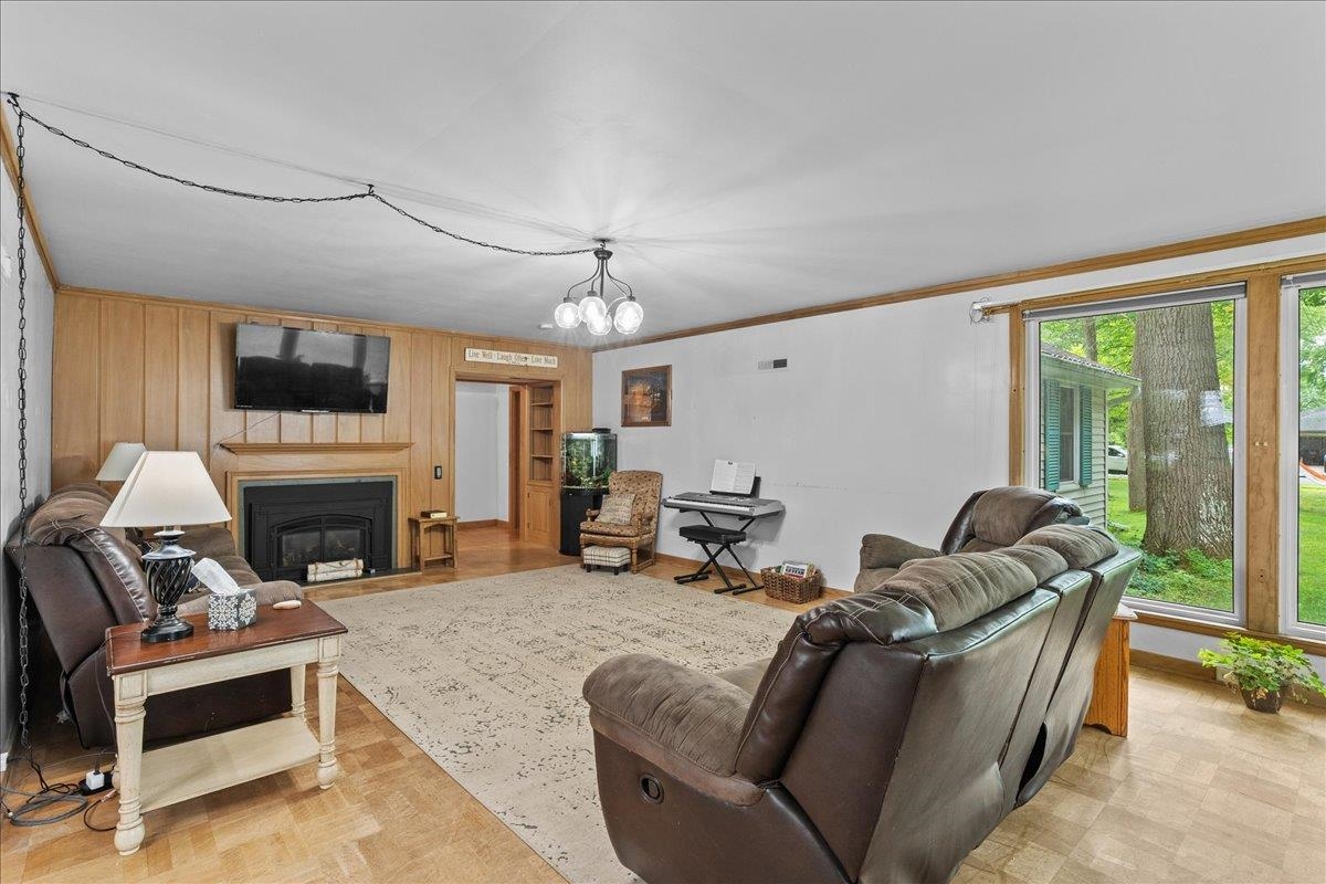 718 South Drake Avenue Marshfield, WI 54449 - Photo 11 of 28