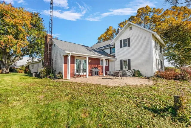 $399,900 | 9665 Chase Road, Montague, MI 49437