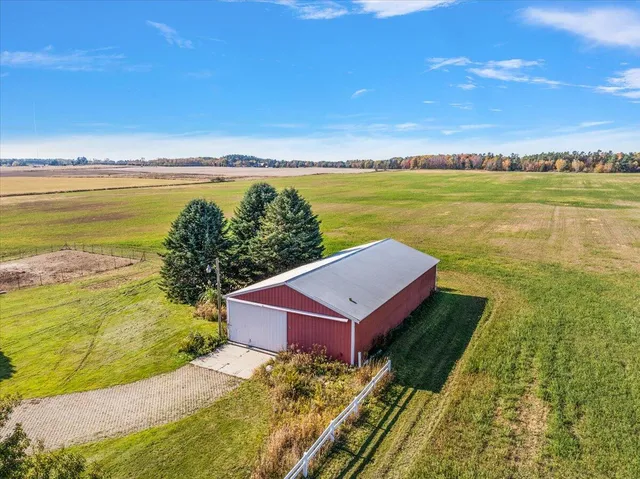 $399,900 | 9665 Chase Road, Montague, MI 49437