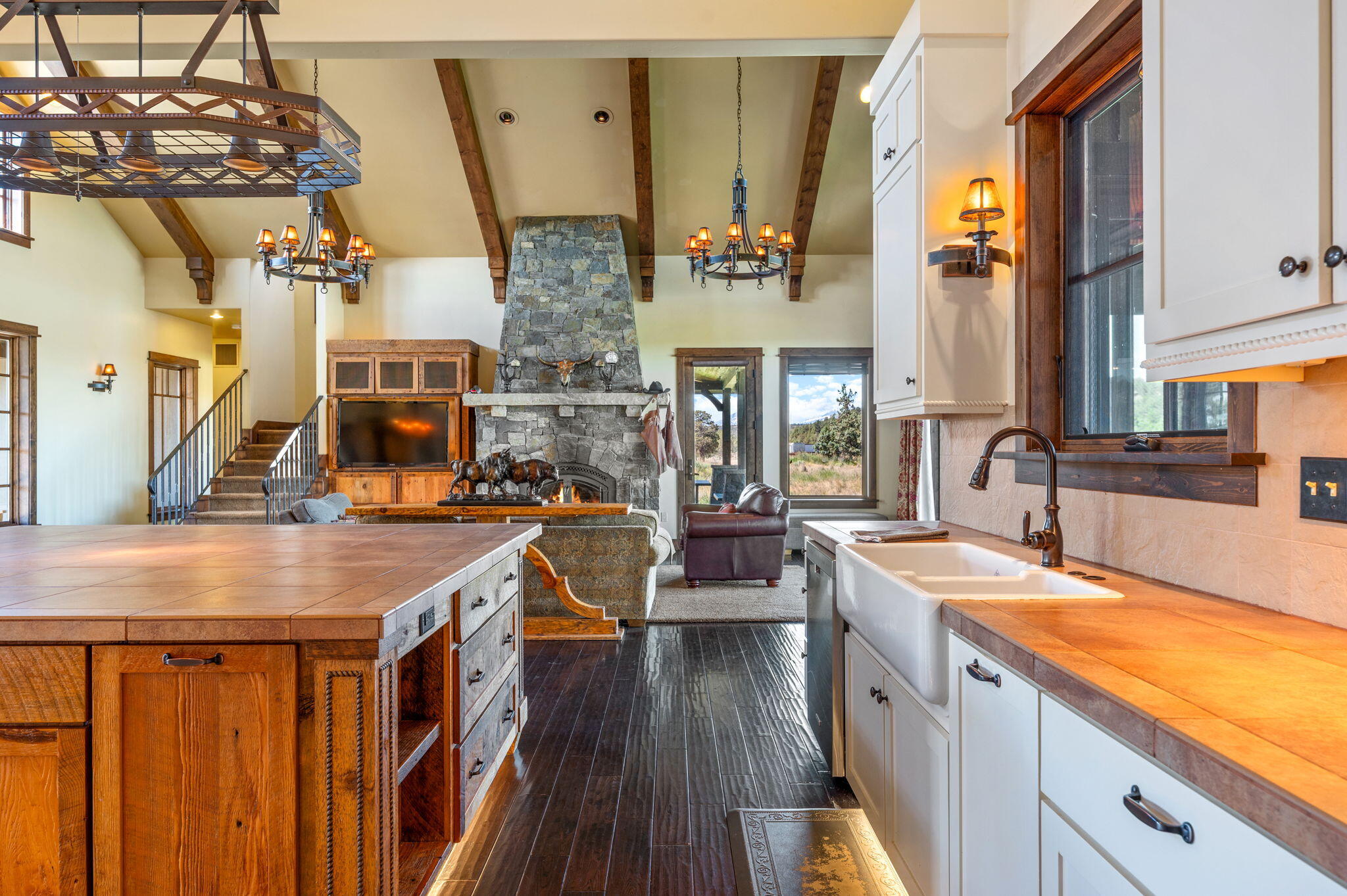 71285 Holmes Road Sisters, OR 97759 - Photo 12 of 123 011
