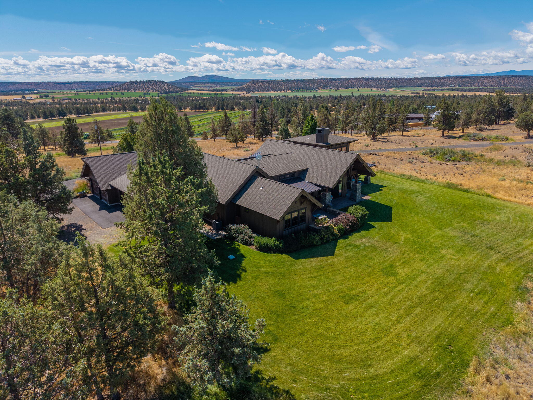 71285 Holmes Road Sisters, OR 97759 - Photo 55 of 123 54