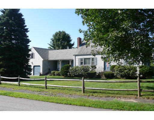11 Sherman Road Millis, MA 02054 - Photo 3 of 9 Gallery Image 3