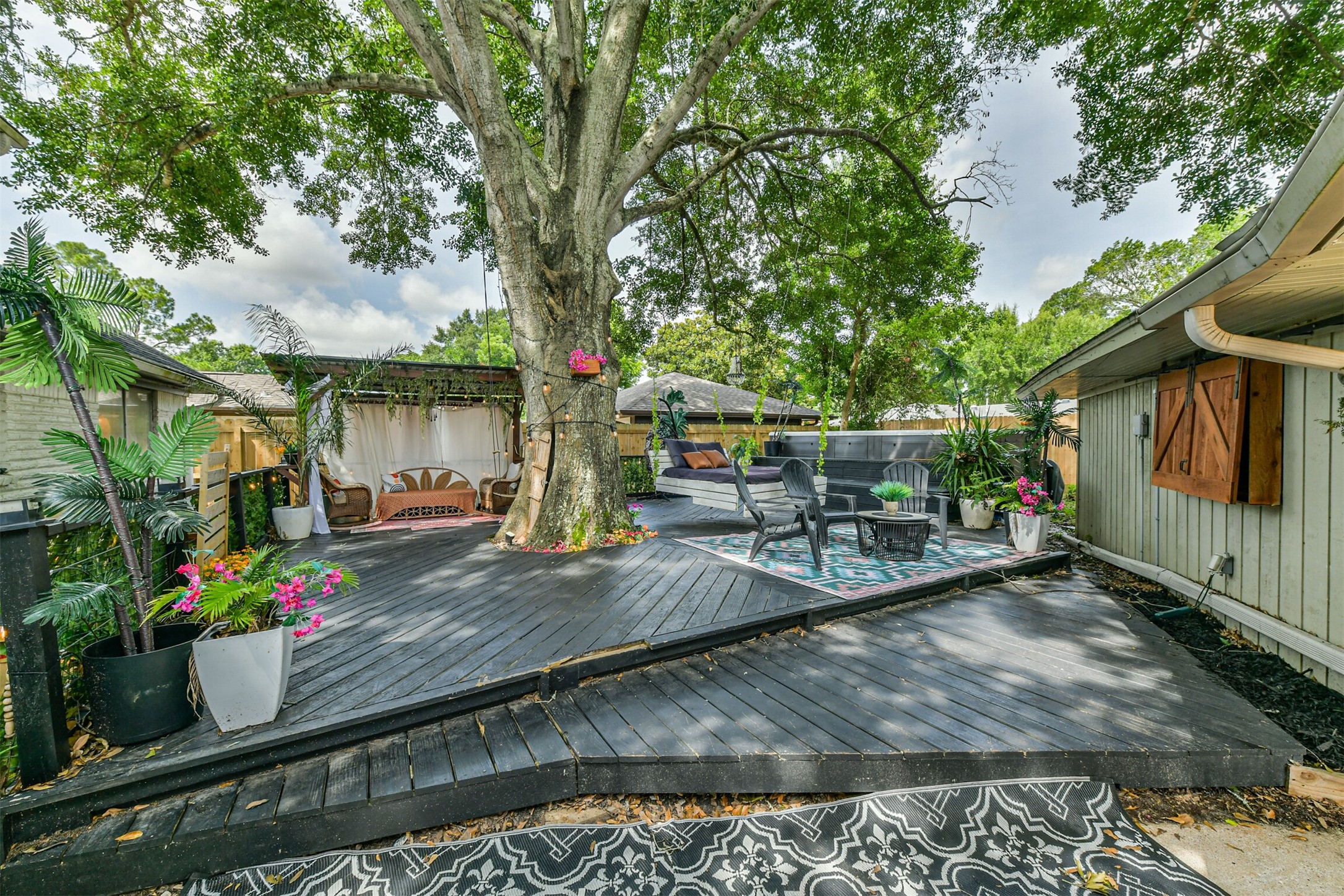 1723 Capstan Road Houston, TX 77062 - Photo 33 of 43 Covered outdoor entertaining area overlooking the backyard.