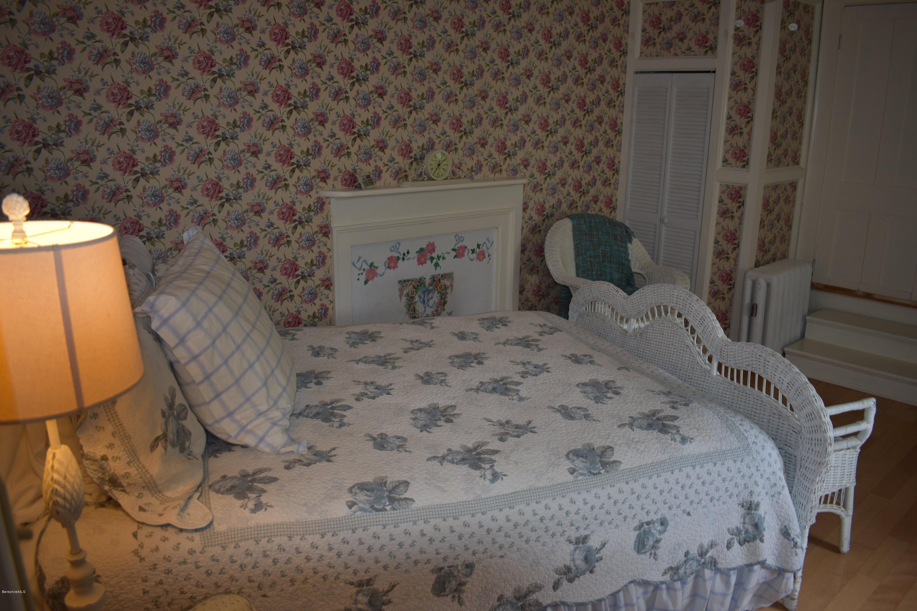 725 North State Road Cheshire, MA 01225 - Photo 13 of 35 6d87601d-0759-4ce7-a696-888ed12db0b5