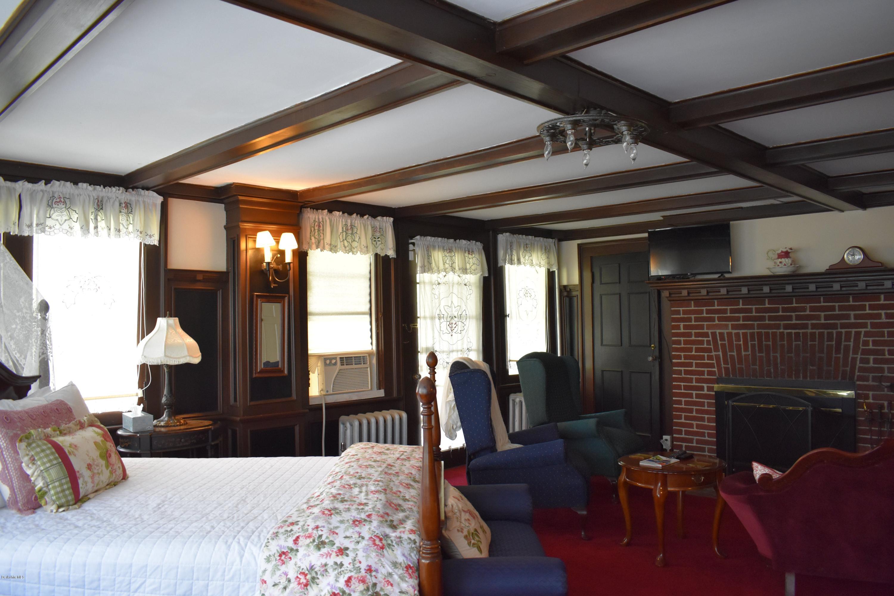 725 North State Road Cheshire, MA 01225 - Photo 16 of 35 1f3f7e40-c6f1-42ff-a217-8fc4d838b353
