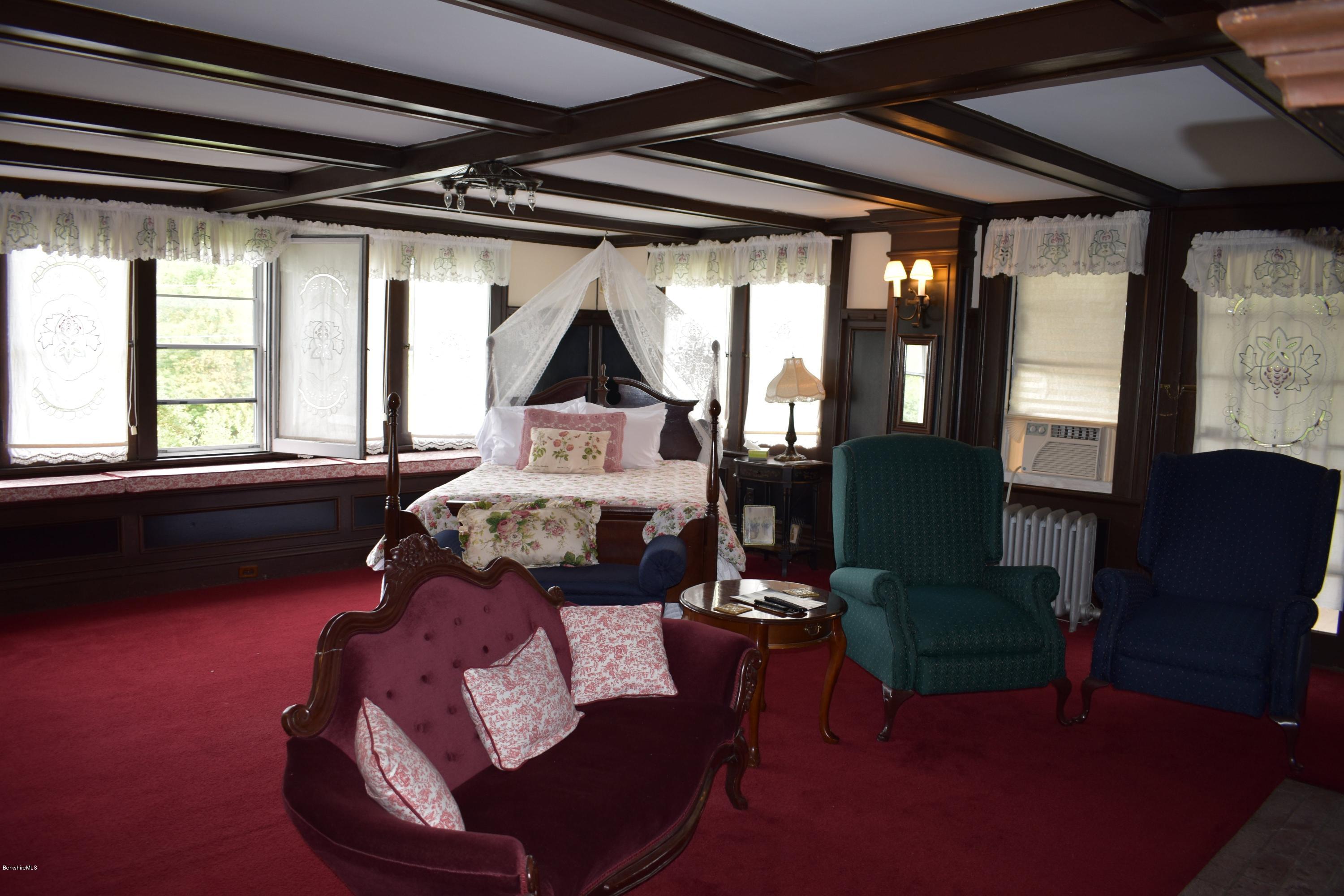 725 North State Road Cheshire, MA 01225 - Photo 17 of 35 9e1c2a03-cee8-4872-85e1-1202808ef6c3