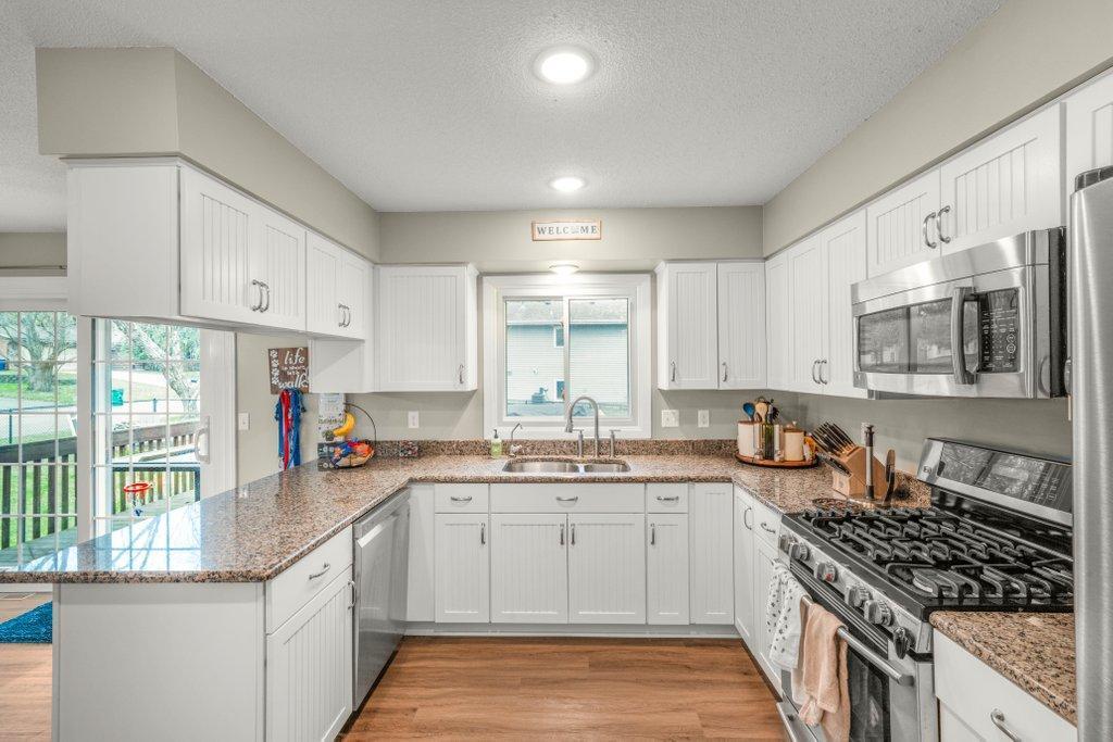9351 Yucca Lane North Maple Grove, MN 55369 - Photo 8 of 24