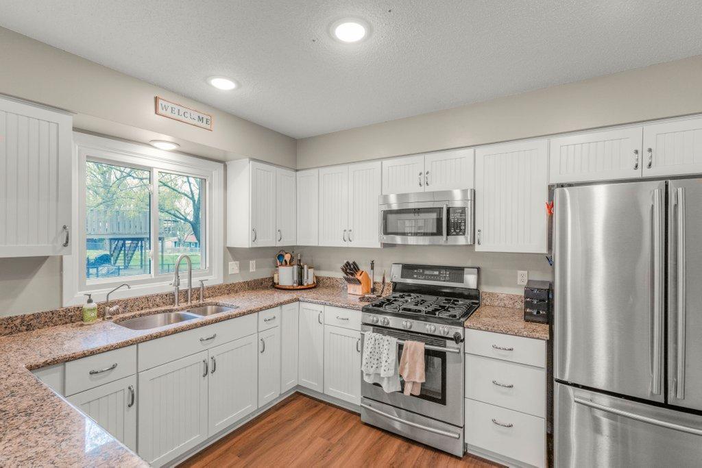 9351 Yucca Lane North Maple Grove, MN 55369 - Photo 9 of 24