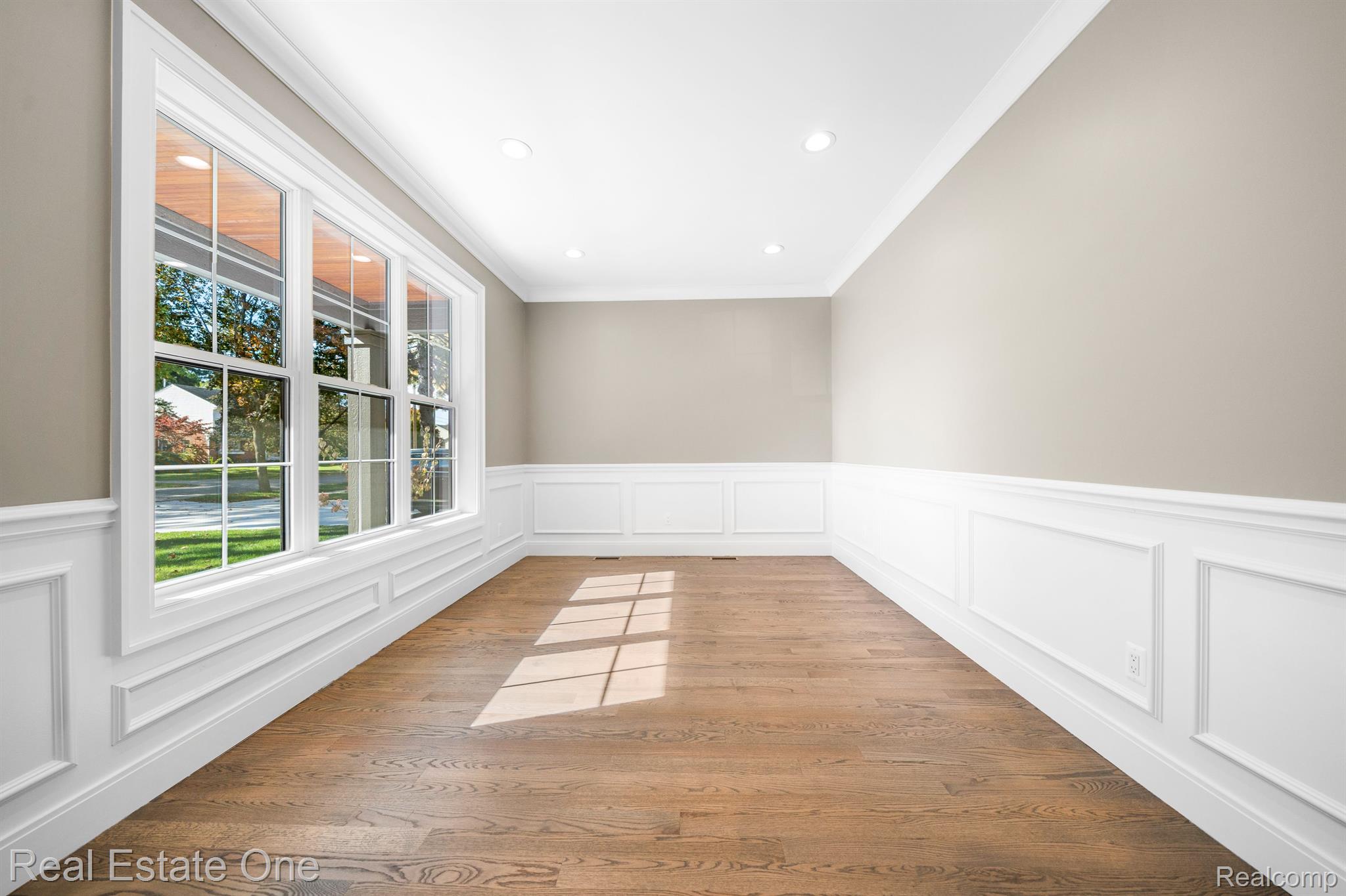 143 Woodside Road Royal Oak, MI 48073 - Photo 6 of 35 Gallery Image 6