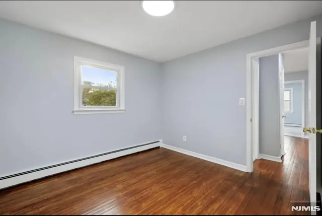 $2,550 | 162 East Fairmount Avenue, Unit 2, Maywood, NJ 07607