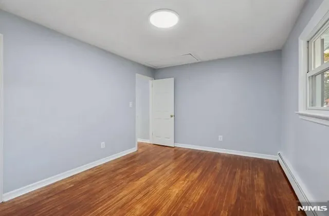 $2,550 | 162 East Fairmount Avenue, Unit 2, Maywood, NJ 07607