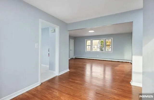 $2,550 | 162 East Fairmount Avenue, Unit 2, Maywood, NJ 07607