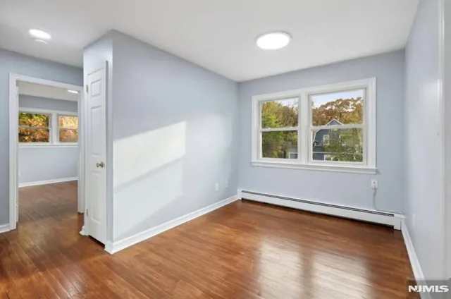 $2,550 | 162 East Fairmount Avenue, Unit 2, Maywood, NJ 07607