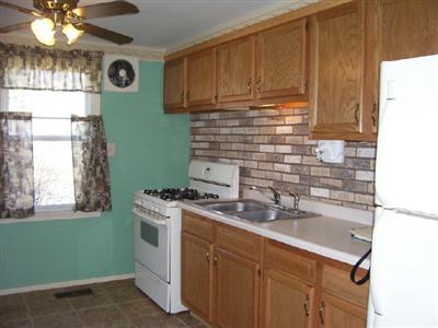 747 North Rensselaer Avenue Griffith, IN 46319 - Photo 3 of 7 Gallery Image 3