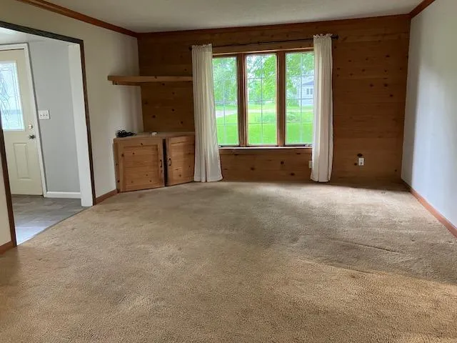 $129,500 | 358 Cypress Avenue South, New Richland, MN 56072