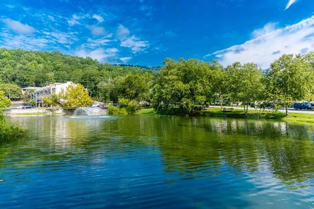 $133,000 | 900 Mountain Creek Road, Unit E70, Chattanooga, TN 37405