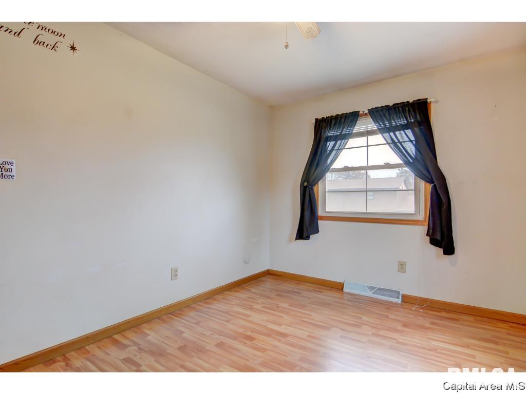 3209 Angelo Springfield, IL 62707 - Photo 21 of 36