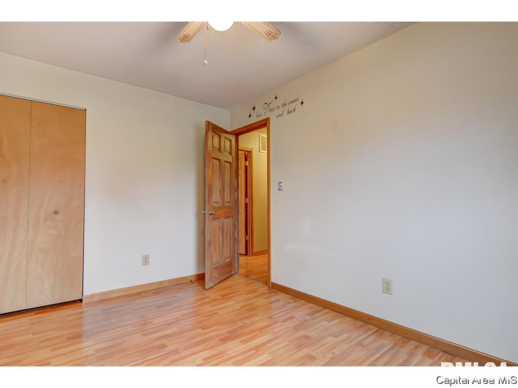 3209 Angelo Springfield, IL 62707 - Photo 24 of 36