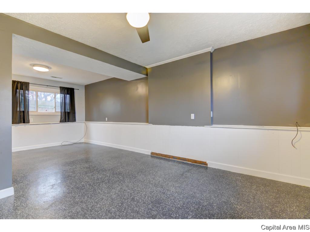3209 Angelo Springfield, IL 62707 - Photo 28 of 36