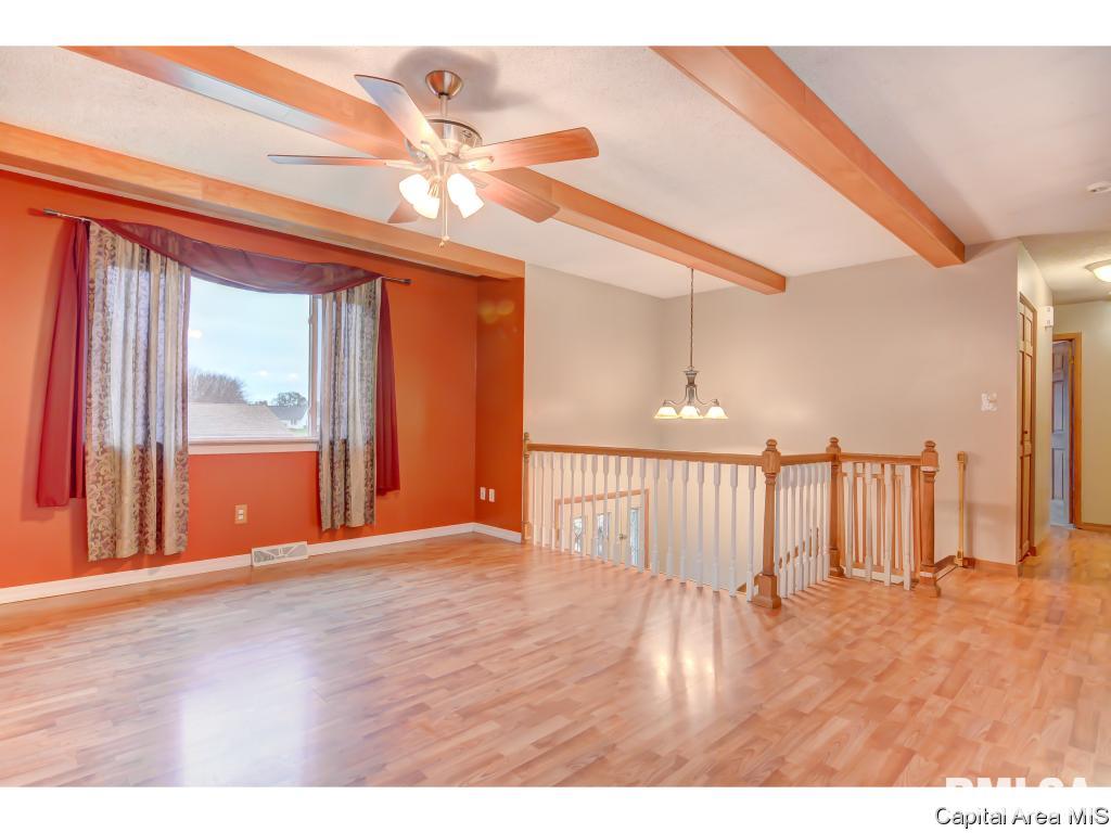 3209 Angelo Springfield, IL 62707 - Photo 3 of 36